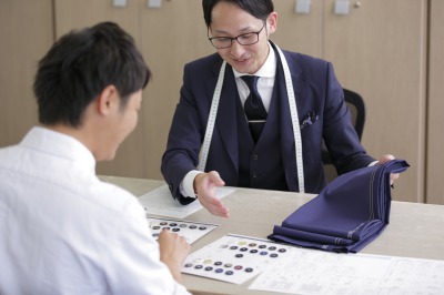 オーダースーツ販売会のお知らせ
